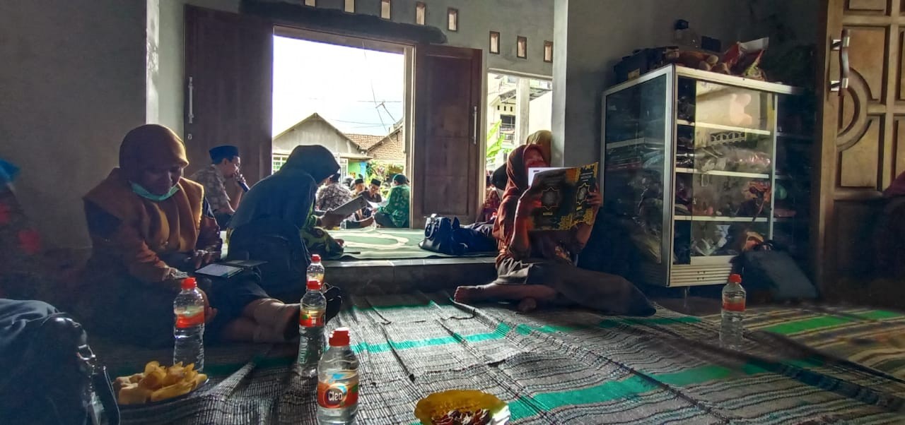 Kegiatan_Khatmil_Quran_Pendidik_dan_Tenaga_Kependidikan_MTsN_13_Jombang1.jpg